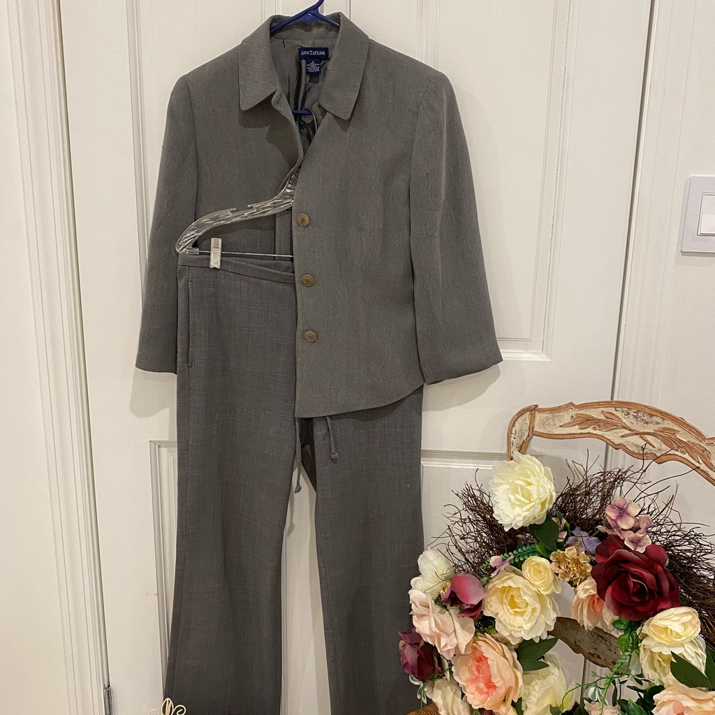 Ann Taylor Jacket / String Pants - Medium